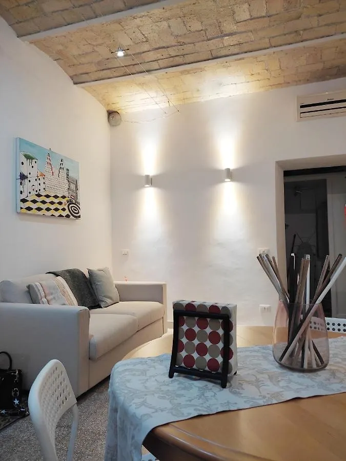 Appartamento Grazioso Loft Vicino A San Giovanni E Metro C Roma Italia